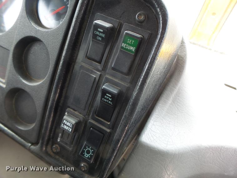 image for item DB1321 2003 Freightliner FS65 school bus