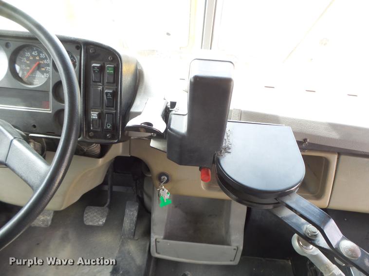 image for item DB1321 2003 Freightliner FS65 school bus