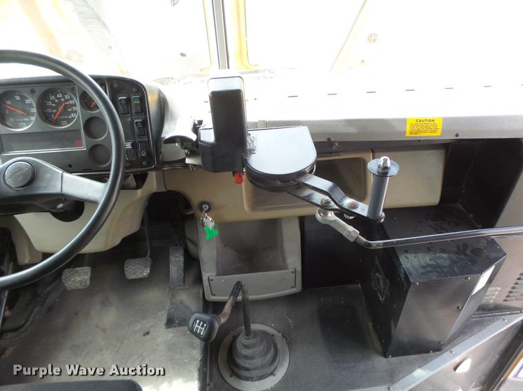 image for item DB1321 2003 Freightliner FS65 school bus