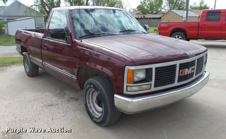 image for item DB2545 1993 GMC C1500 pickup truck