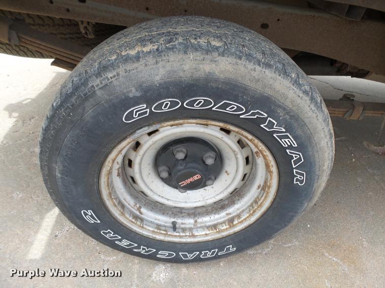 image for item DB2545 1993 GMC C1500 pickup truck