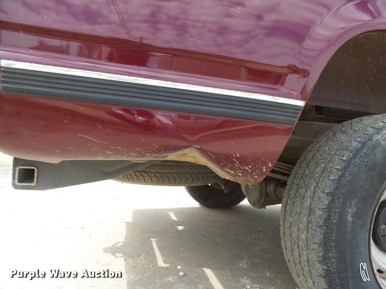 image for item DB2545 1993 GMC C1500 pickup truck