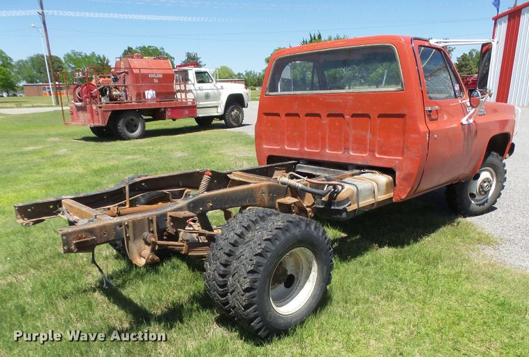image for item DB2566 1980 Chevrolet Custom Deluxe 30 pickup truck cab and chassis