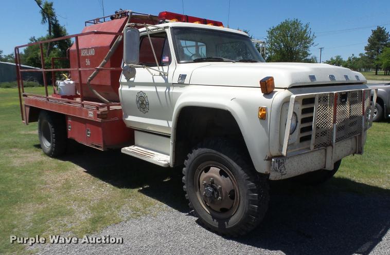 image for item DB2567 1979 Ford F600 fire truck