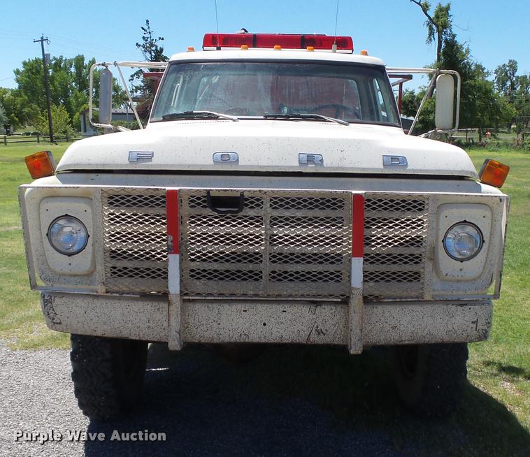 image for item DB2567 1979 Ford F600 fire truck