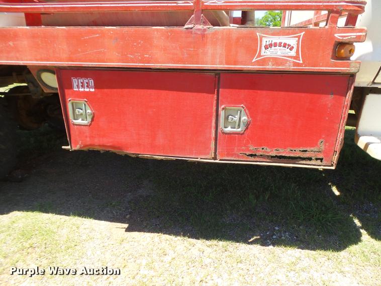 image for item DB2567 1979 Ford F600 fire truck