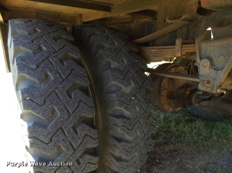 image for item DB2567 1979 Ford F600 fire truck