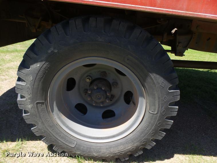 image for item DB2567 1979 Ford F600 fire truck