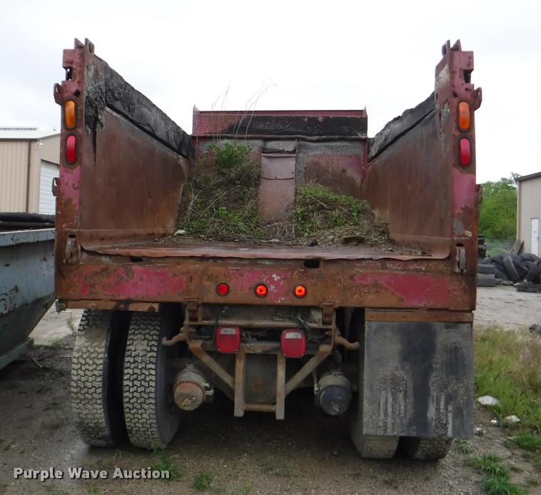 image for item DB3911 1993 Ford L8000 dump truck