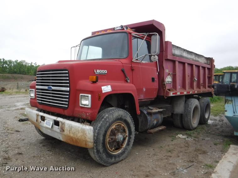 image for item DB3911 1993 Ford L8000 dump truck