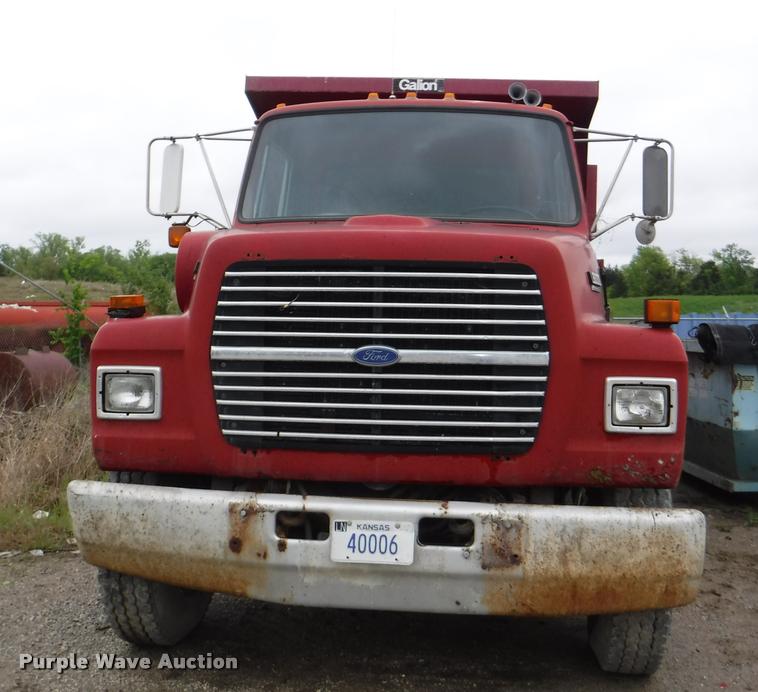 image for item DB3911 1993 Ford L8000 dump truck