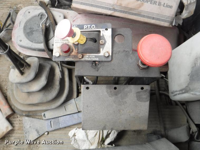 image for item DB3911 1993 Ford L8000 dump truck