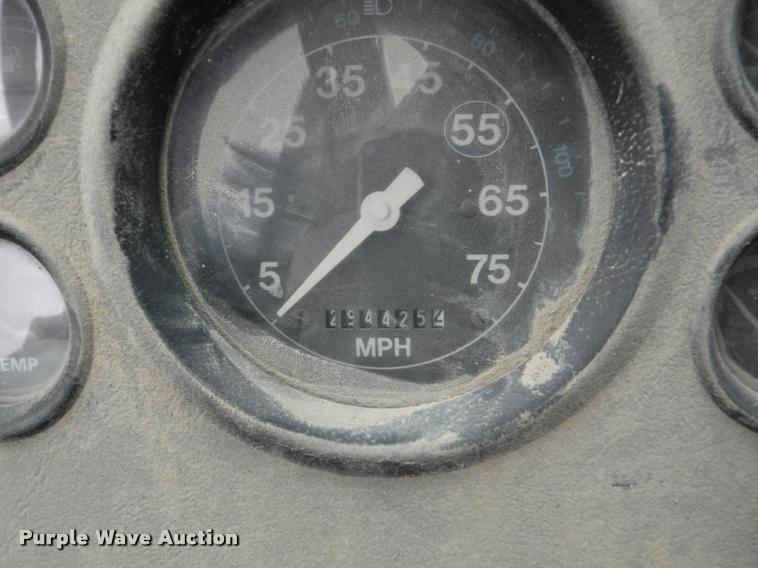 image for item DB3911 1993 Ford L8000 dump truck