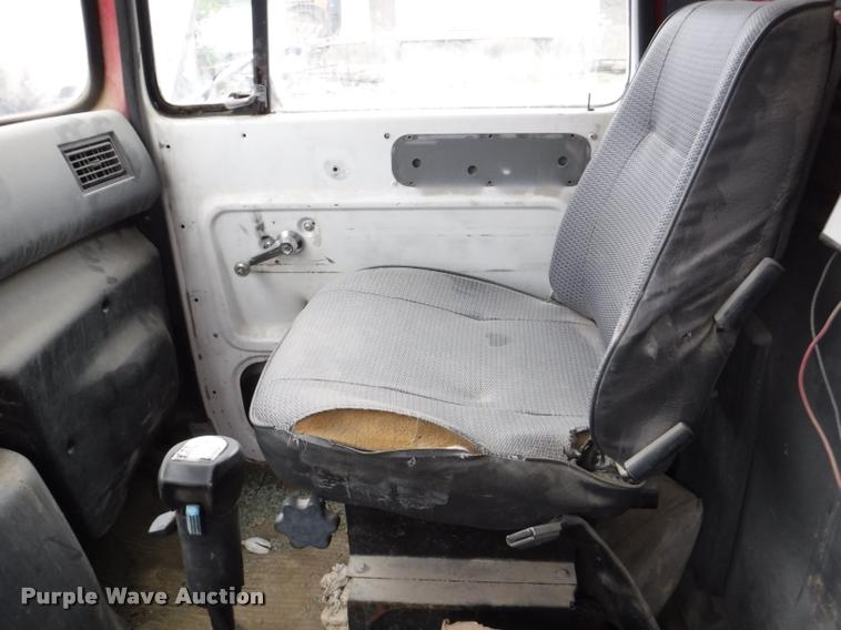 image for item DB3911 1993 Ford L8000 dump truck