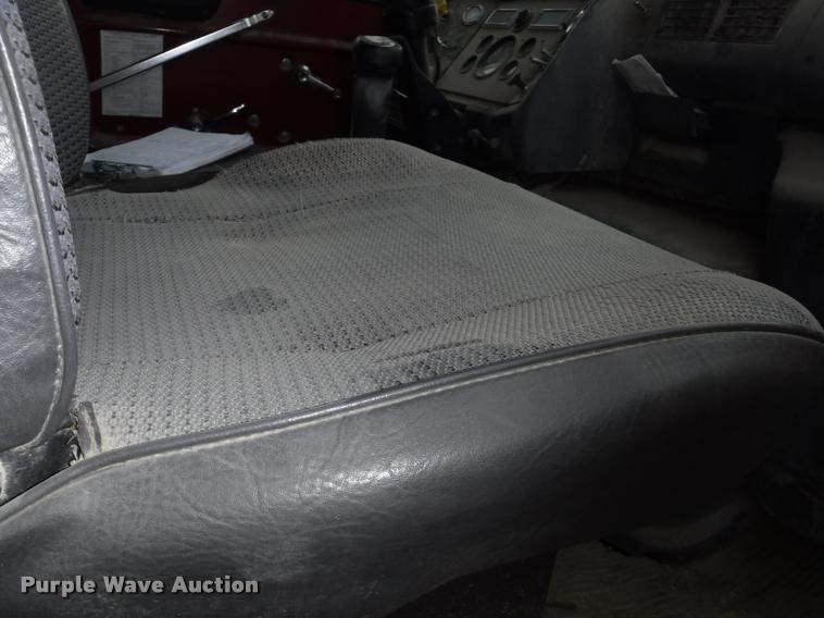 image for item DB3911 1993 Ford L8000 dump truck