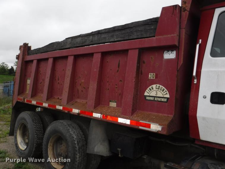 image for item DB3911 1993 Ford L8000 dump truck