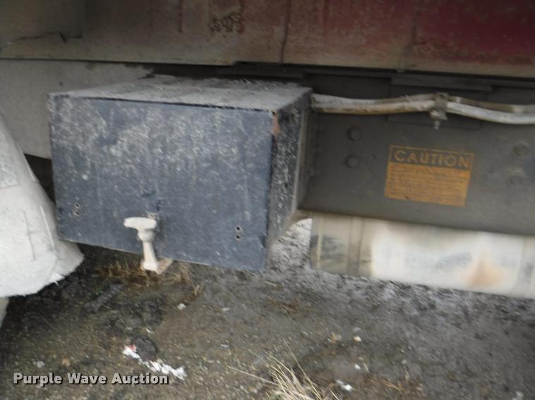 image for item DB3911 1993 Ford L8000 dump truck