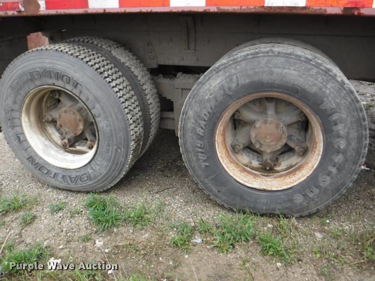 image for item DB3911 1993 Ford L8000 dump truck