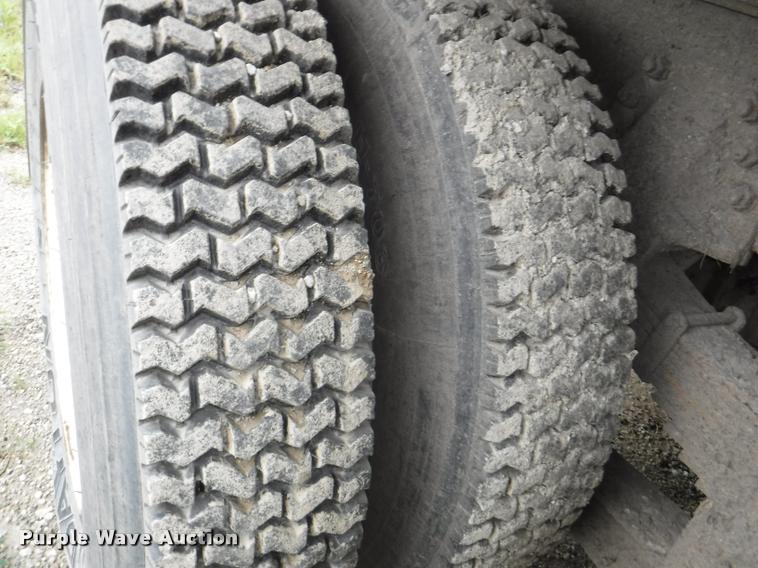 image for item DB3911 1993 Ford L8000 dump truck