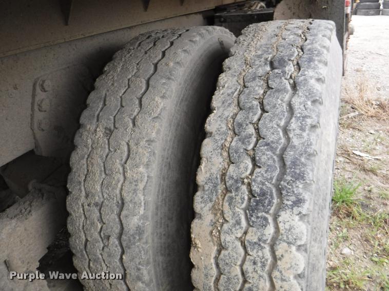 image for item DB3911 1993 Ford L8000 dump truck