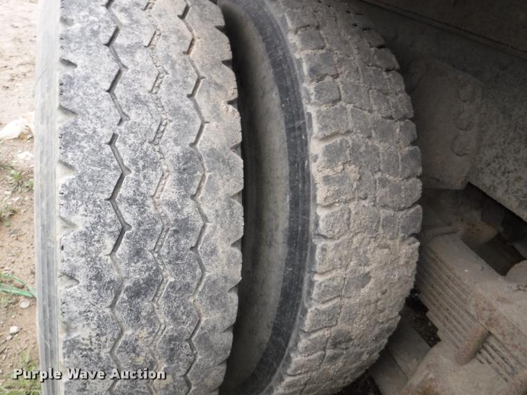 image for item DB3911 1993 Ford L8000 dump truck