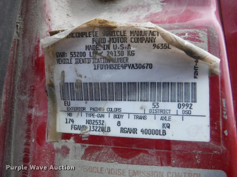 image for item DB3911 1993 Ford L8000 dump truck