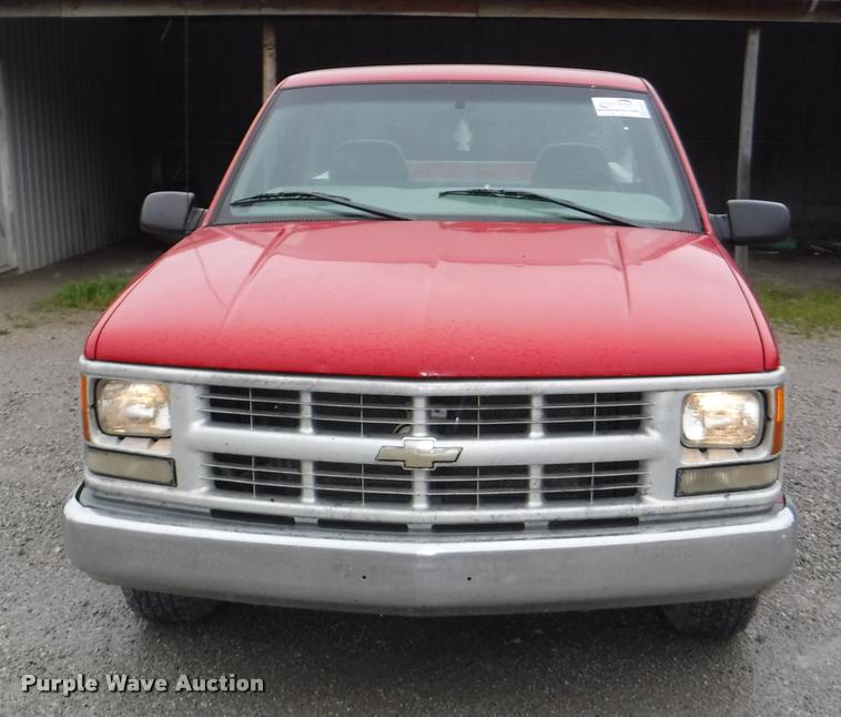 image for item DB3920 1998 Chevrolet 1500 pickup truck