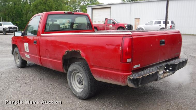 image for item DB3920 1998 Chevrolet 1500 pickup truck