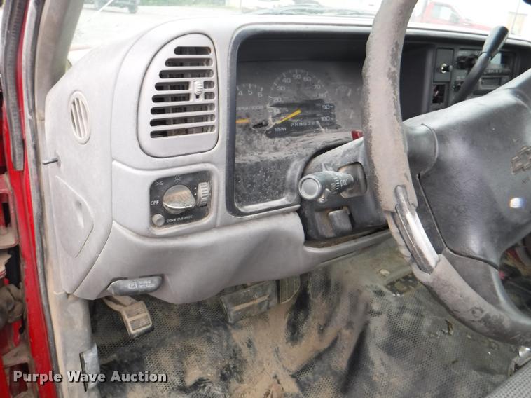 image for item DB3920 1998 Chevrolet 1500 pickup truck