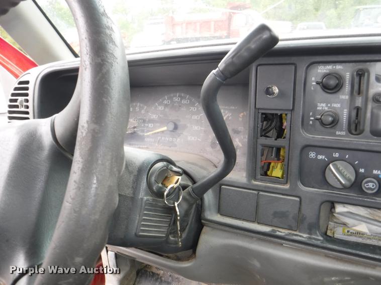 image for item DB3920 1998 Chevrolet 1500 pickup truck