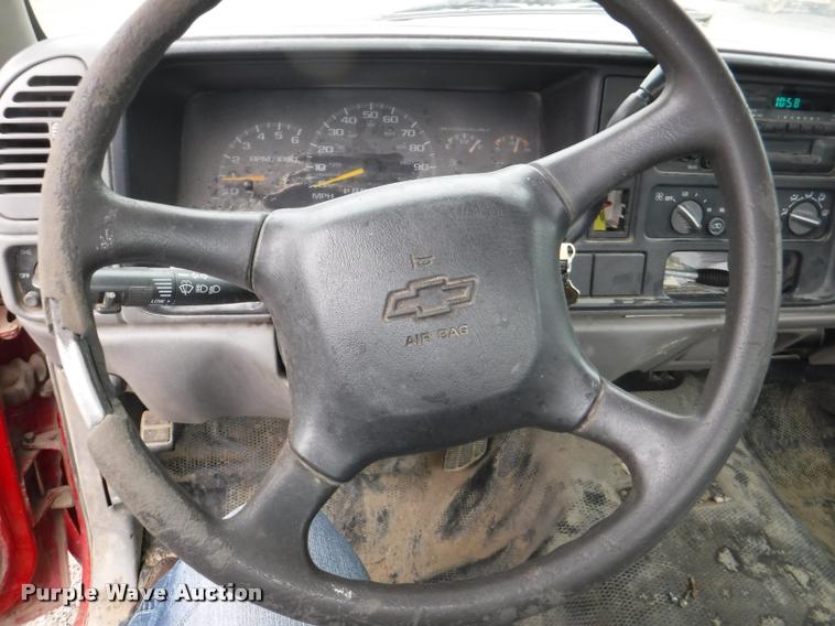 image for item DB3920 1998 Chevrolet 1500 pickup truck