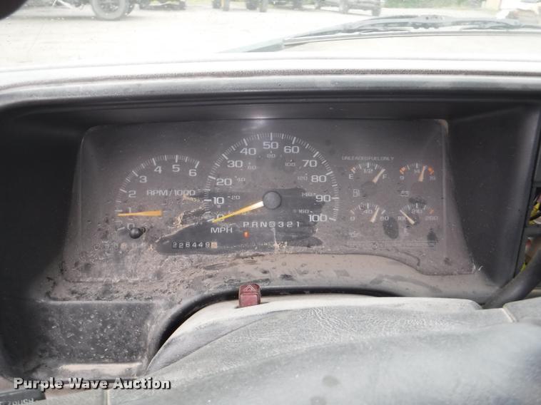 image for item DB3920 1998 Chevrolet 1500 pickup truck