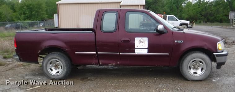 image for item DB3922 1997 Ford F150 XLT SuperCab pickup truck