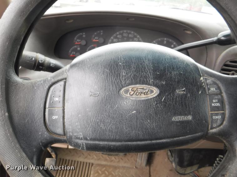 image for item DB3922 1997 Ford F150 XLT SuperCab pickup truck