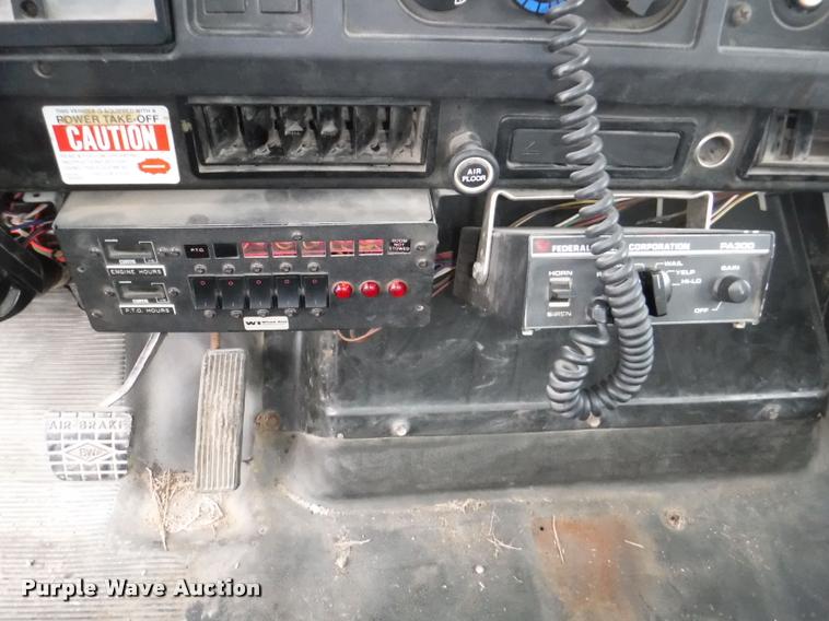 image for item DB3923 1997 International 2554 tanker fire truck