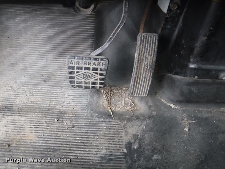 image for item DB3923 1997 International 2554 tanker fire truck