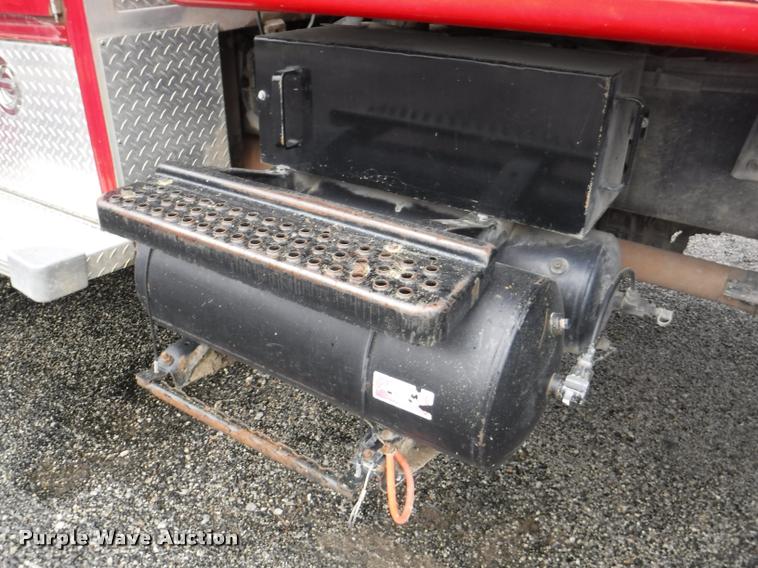 image for item DB3923 1997 International 2554 tanker fire truck