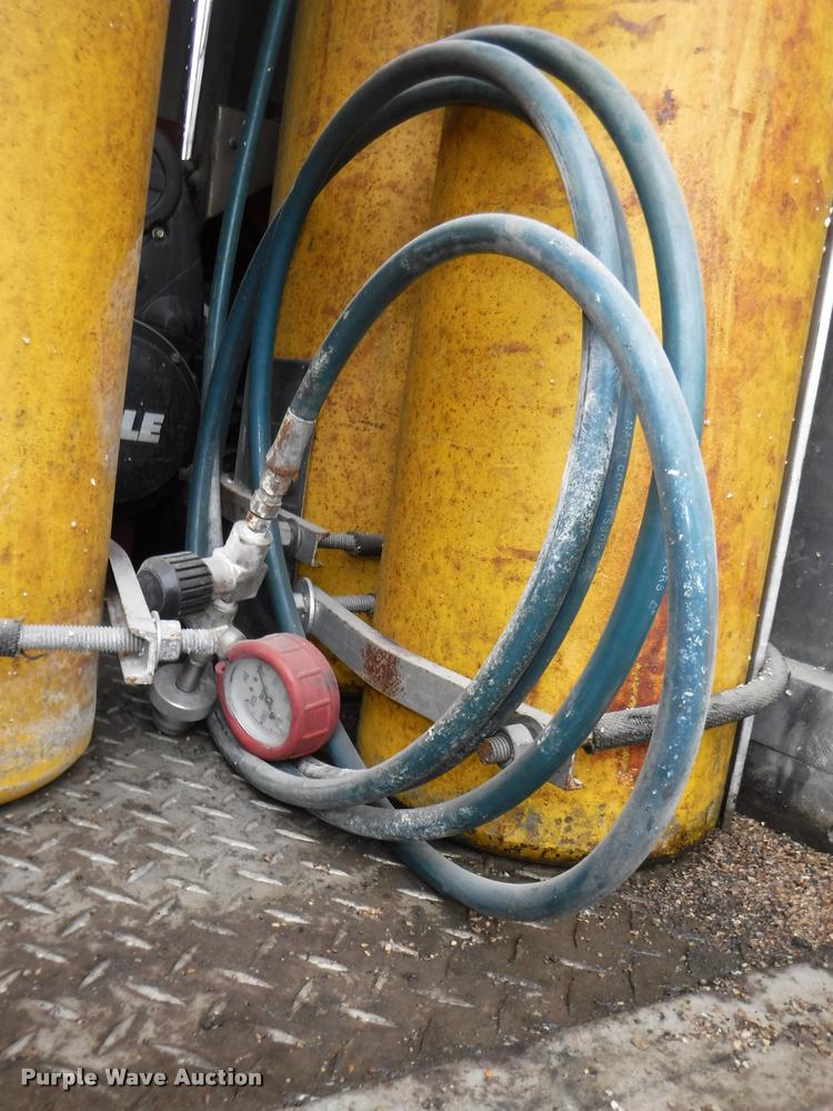 image for item DB3923 1997 International 2554 tanker fire truck