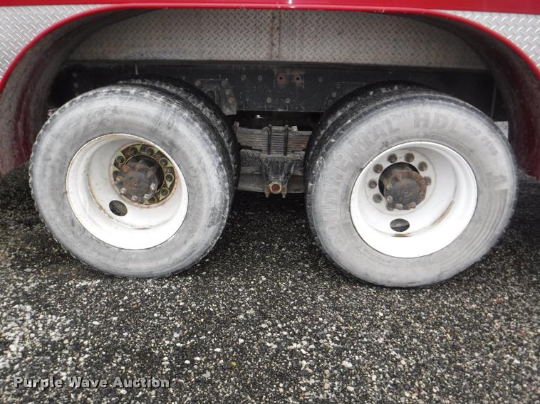 image for item DB3923 1997 International 2554 tanker fire truck