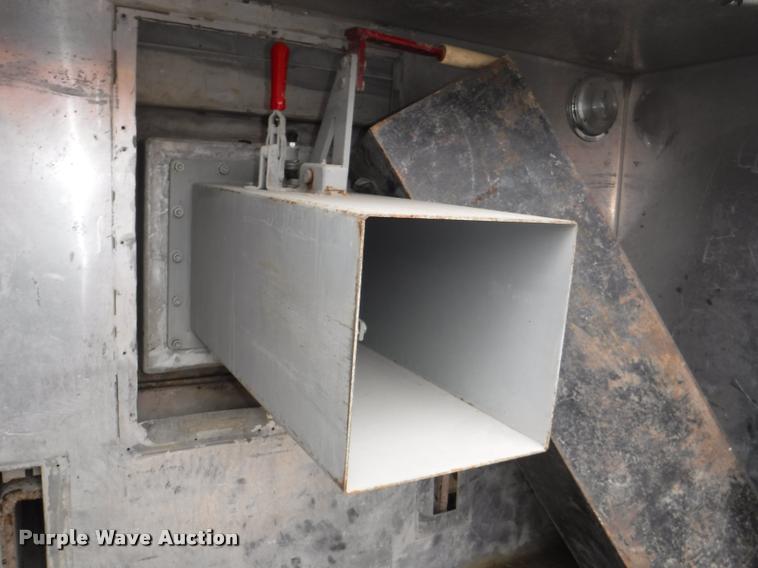 image for item DB3923 1997 International 2554 tanker fire truck