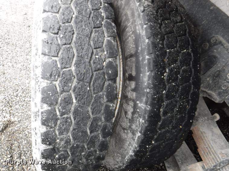 image for item DB3923 1997 International 2554 tanker fire truck