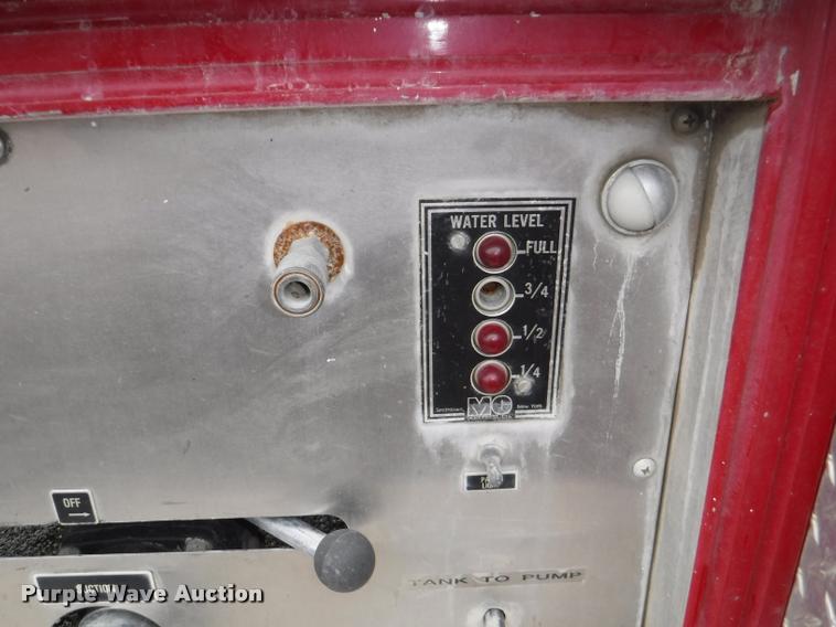 image for item DB3923 1997 International 2554 tanker fire truck