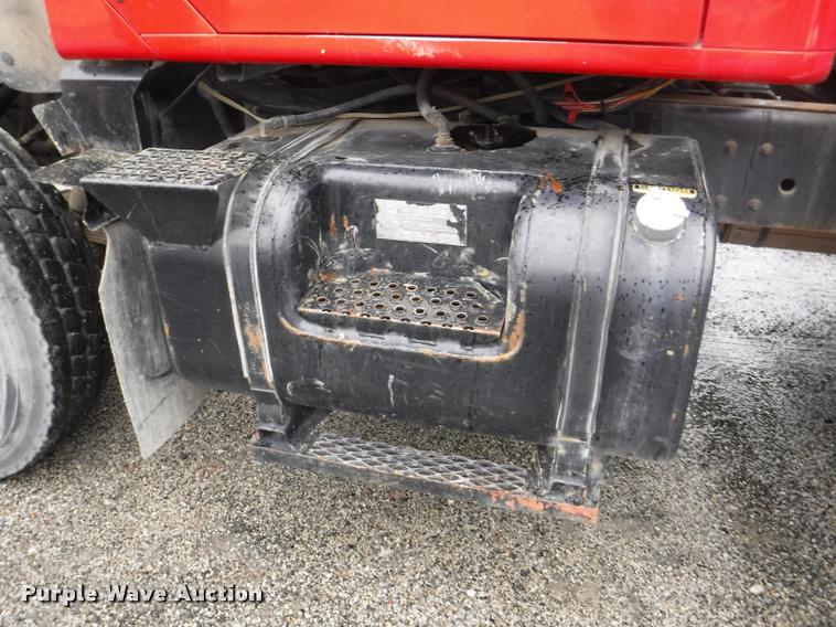 image for item DB3923 1997 International 2554 tanker fire truck