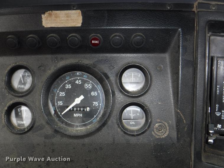 image for item DB3924 1984 Ford L8501 Louisville 101 tanker fire truck