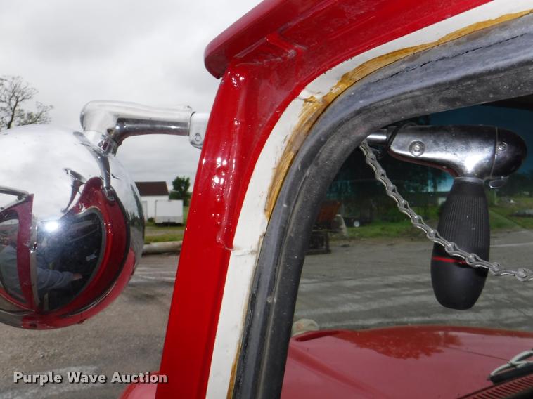 image for item DB3924 1984 Ford L8501 Louisville 101 tanker fire truck