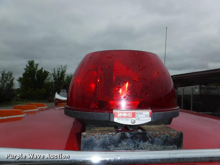 image for item DB3924 1984 Ford L8501 Louisville 101 tanker fire truck