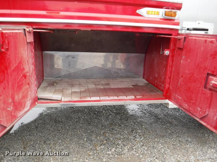 image for item DB3924 1984 Ford L8501 Louisville 101 tanker fire truck