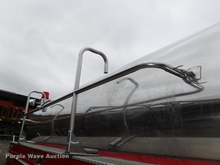 image for item DB3924 1984 Ford L8501 Louisville 101 tanker fire truck