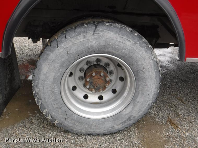 image for item DB3924 1984 Ford L8501 Louisville 101 tanker fire truck