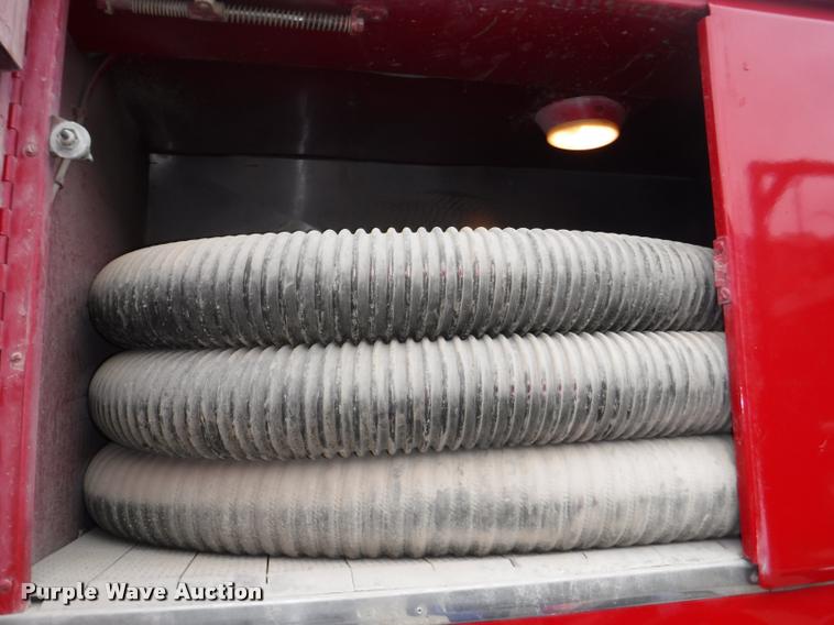 image for item DB3924 1984 Ford L8501 Louisville 101 tanker fire truck